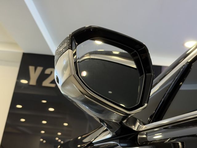 2022年 BMW G70 735i Luxury  第50張相片