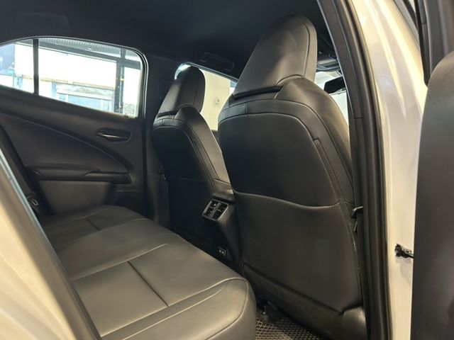Lexus UX  第19張相片