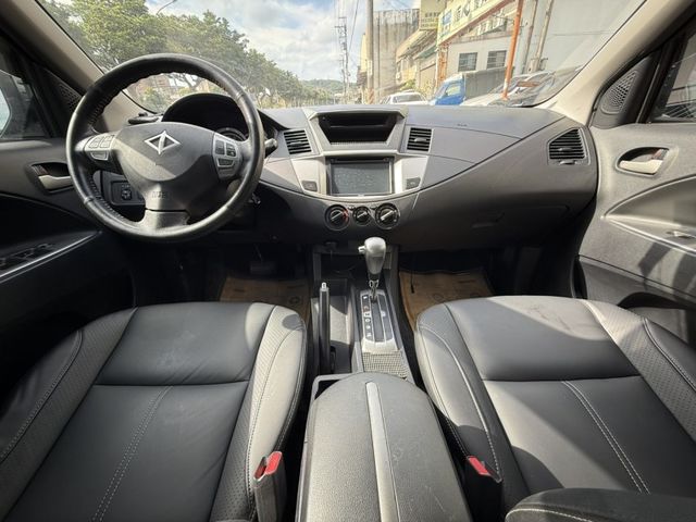 2016年 中華汽車 ZINGER 旗艦影音型  第12張相片
