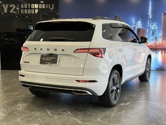 2023年SKODA KAROQ 新玉山版 TSI 1.5 白  第8張相片