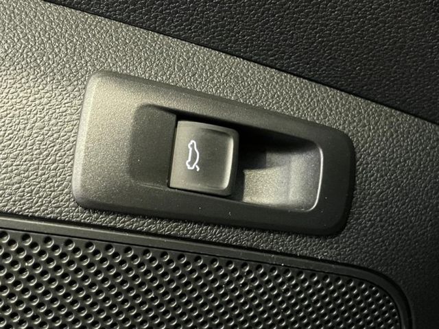 2023年SKODA KAROQ 新玉山版 TSI 1.5 白  第28張相片
