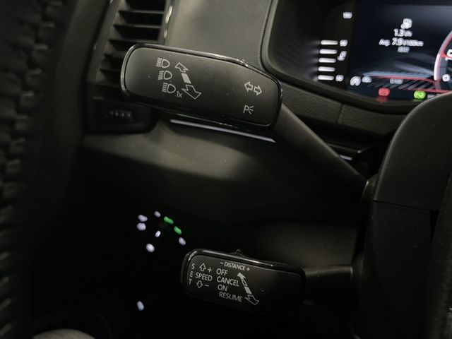 2023年SKODA KAROQ 新玉山版 TSI 1.5 白  第33張相片