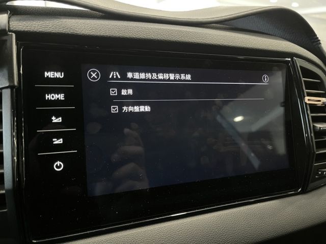 2023年SKODA KAROQ 新玉山版 TSI 1.5 白  第50張相片