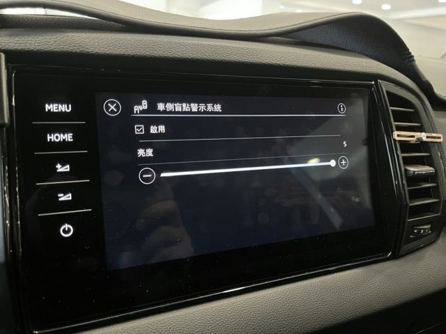 2023年SKODA KAROQ 新玉山版 TSI 1.5 白  第51張相片