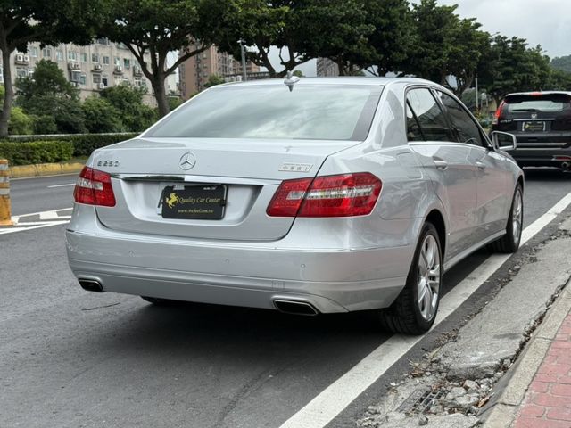 2012年Mercedes-Benz E250 Avantgarde  第3張相片