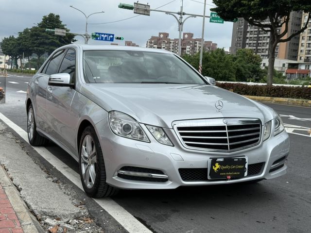 2012年Mercedes-Benz E250 Avantgarde  第7張相片