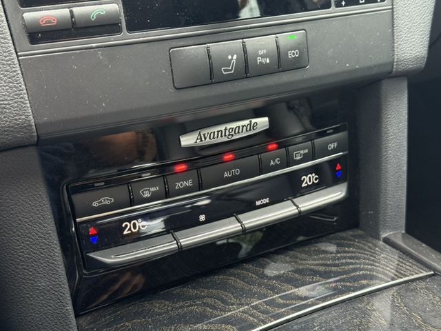 2012年Mercedes-Benz E250 Avantgarde  第18張相片