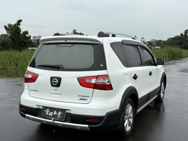 2016 Nissan Livina 豪華版  第9張相片