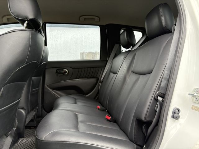 2016 Nissan Livina 豪華版  第10張相片