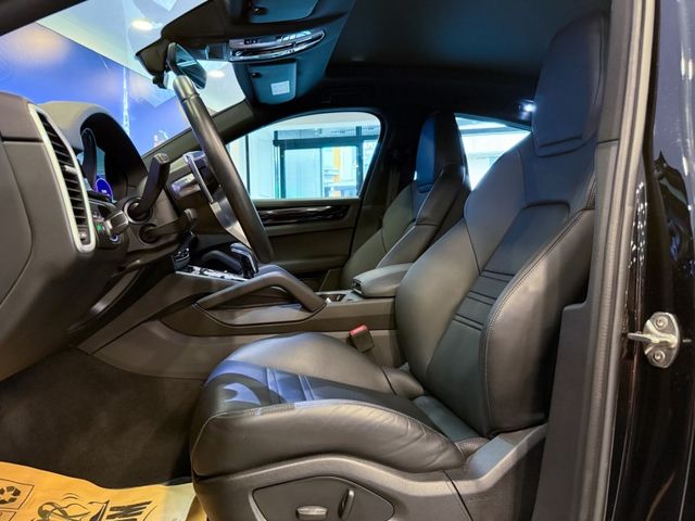 Porsche保時捷 Cayenne   第6張相片