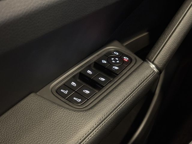 Porsche保時捷 Cayenne   第12張相片