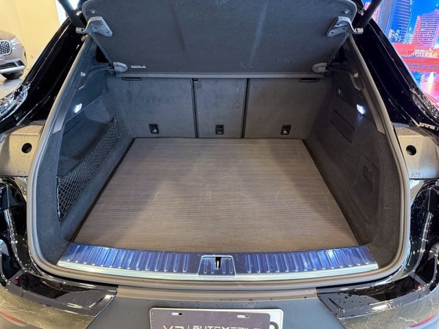 Porsche保時捷 Cayenne   第32張相片