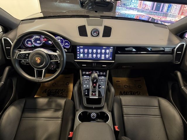 Porsche保時捷 Cayenne   第35張相片