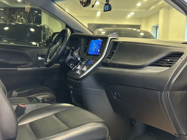Toyota Sienna  第36張相片