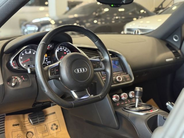 Audi R8  第49張相片