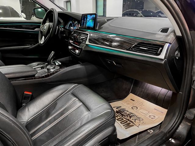 BMW/ 寶馬 520i Luxury  第24張相片