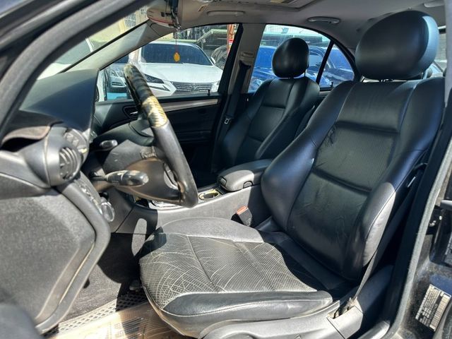 Mercedes-Benz/賓士 C-CLASS  第10張相片