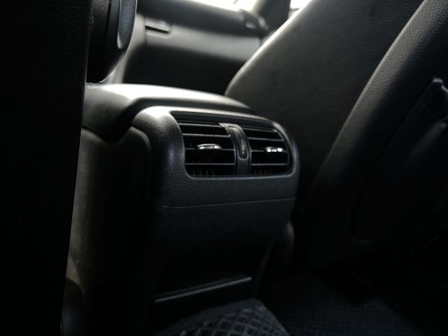 Mercedes-Benz/賓士 C-CLASS  第11張相片