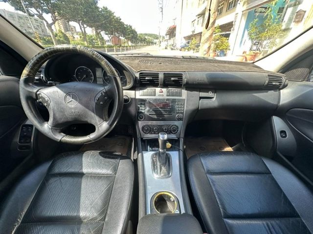 Mercedes-Benz/賓士 C-CLASS  第13張相片