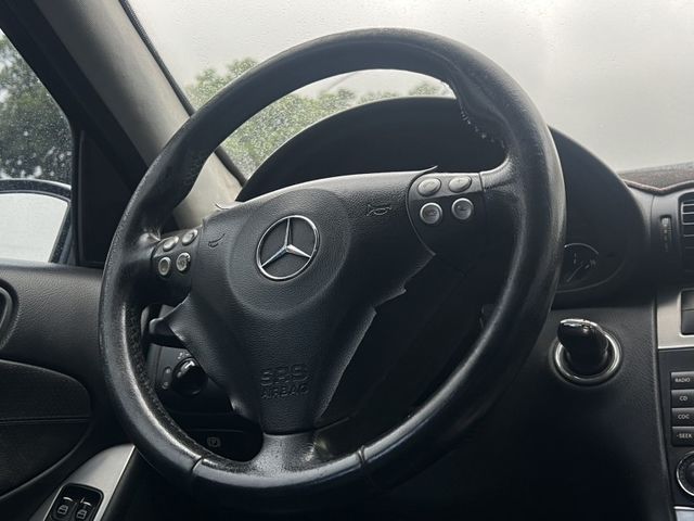 Mercedes-Benz/賓士 C-CLASS  第14張相片