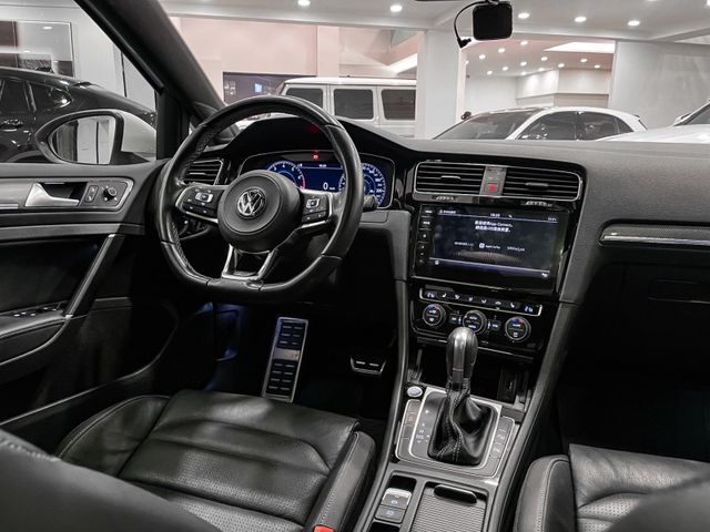 Volkswagen 福斯 Golf  第24張相片