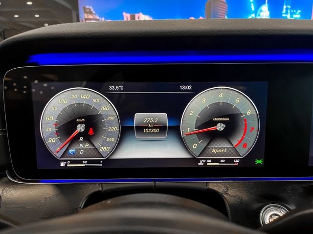 Mercedes-Benz/賓士 E-CLASS  第42張相片