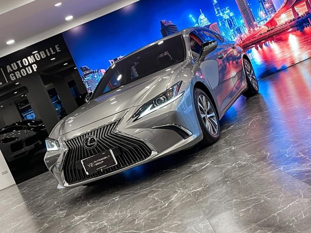 Lexus ES  第15張相片