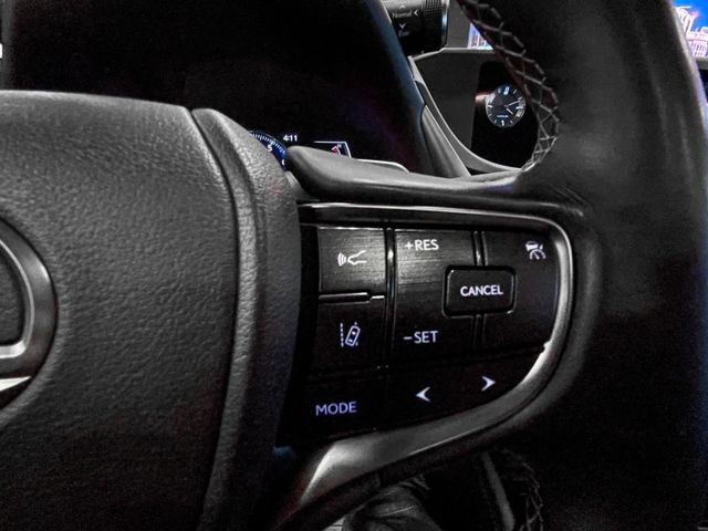 Lexus ES  第18張相片