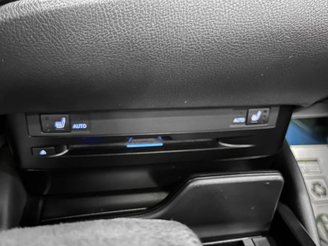 Lexus ES  第26張相片