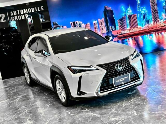Lexus UX  第7張相片