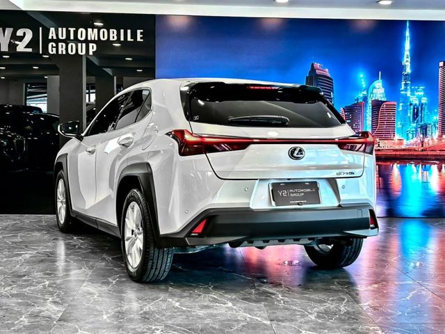Lexus UX  第8張相片
