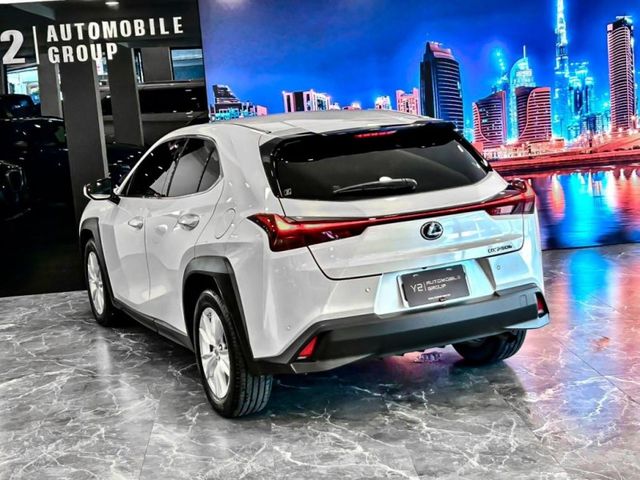 Lexus UX  第9張相片
