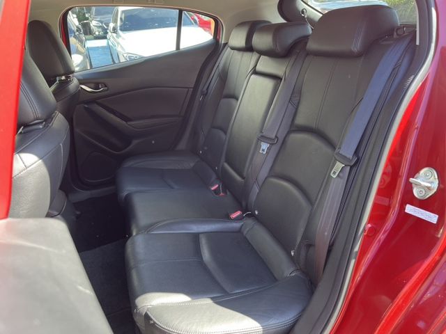 Mazda Mazda3  第9張相片