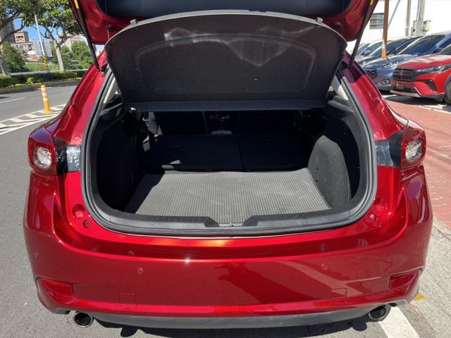 Mazda Mazda3  第21張相片
