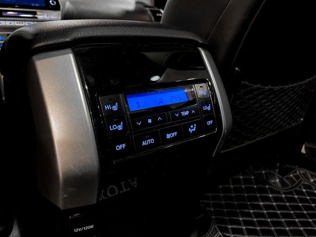 Toyota Tacoma  第44張相片