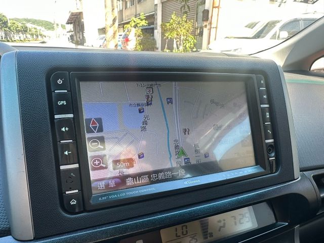 Toyota Wish  第19張相片