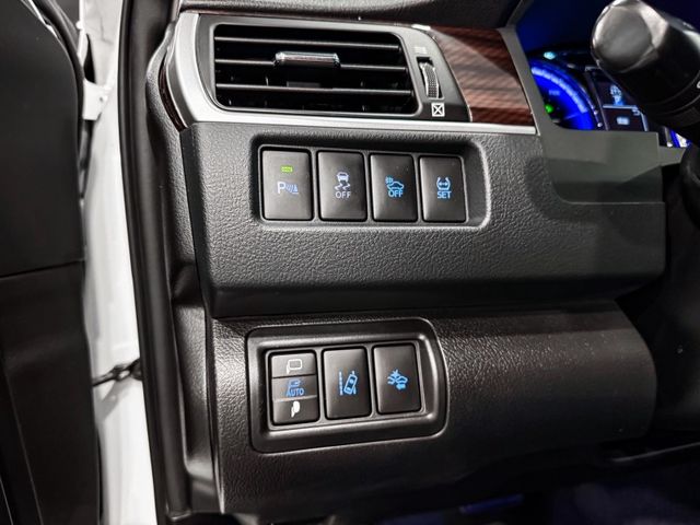 Toyota Camry  第24張相片