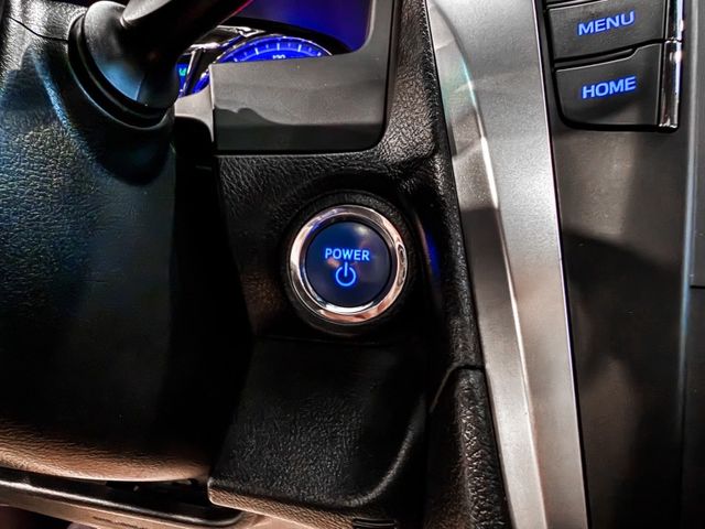 Toyota Camry  第28張相片