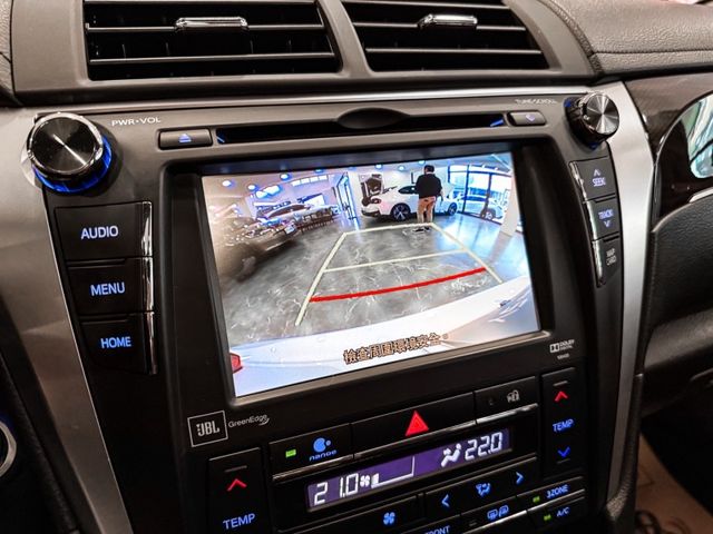 Toyota Camry  第30張相片