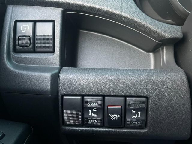 Mazda Mazda5  第18張相片