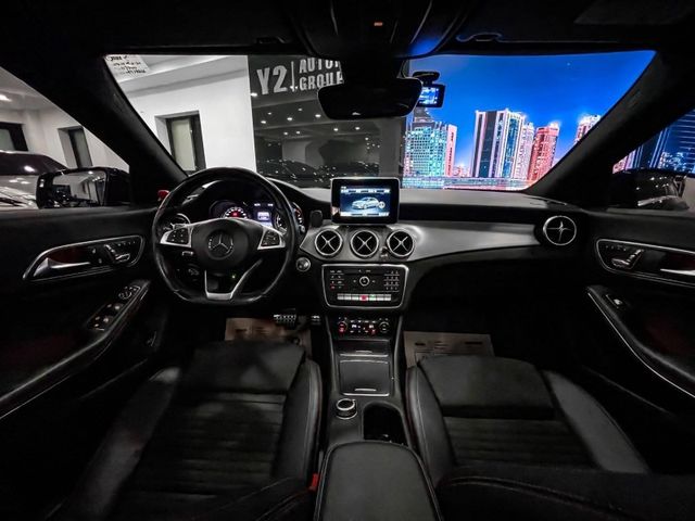Mercedes-Benz/賓士 CLA250  第1張相片