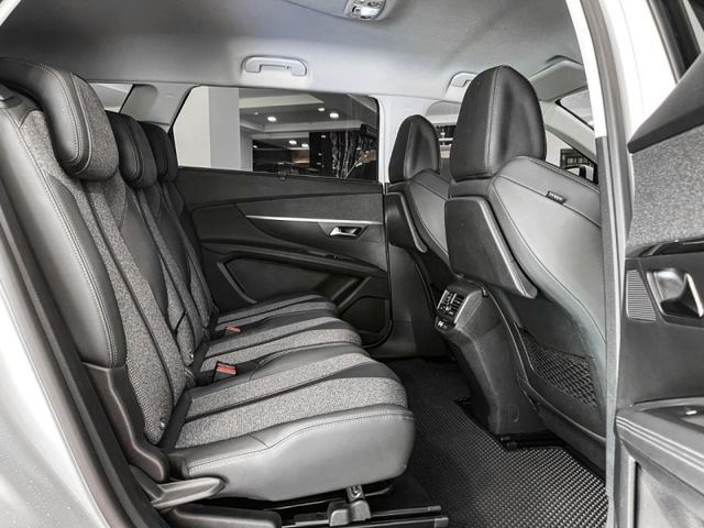 Peugeot 寶獅 5008  第16張相片