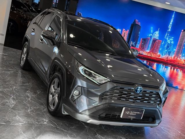 Toyota RAV4  第10張相片
