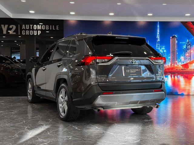 Toyota RAV4  第11張相片