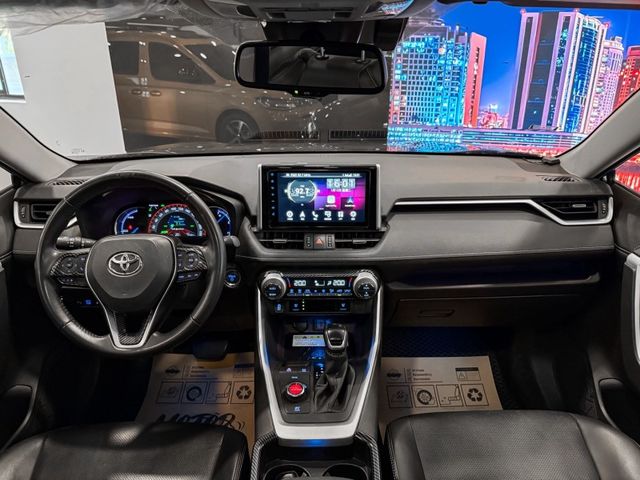 Toyota RAV4  第22張相片