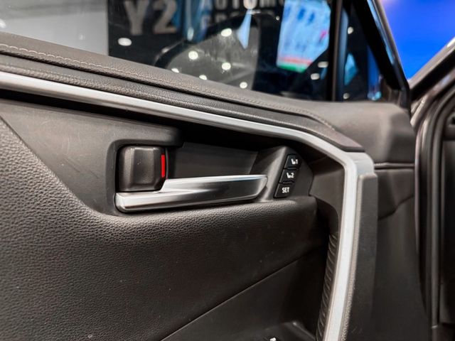 Toyota RAV4  第24張相片