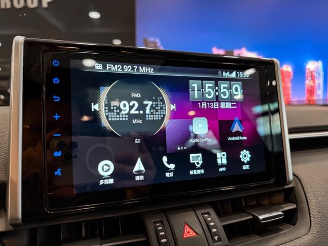 Toyota RAV4  第28張相片