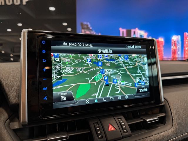 Toyota RAV4  第30張相片