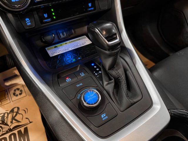 Toyota RAV4  第35張相片