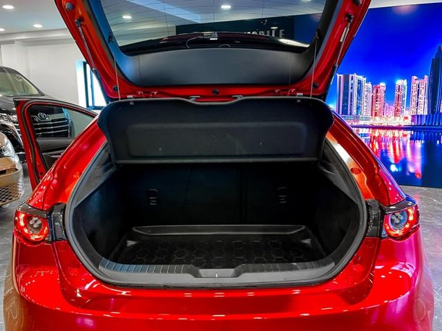 Mazda Mazda3  第2張相片